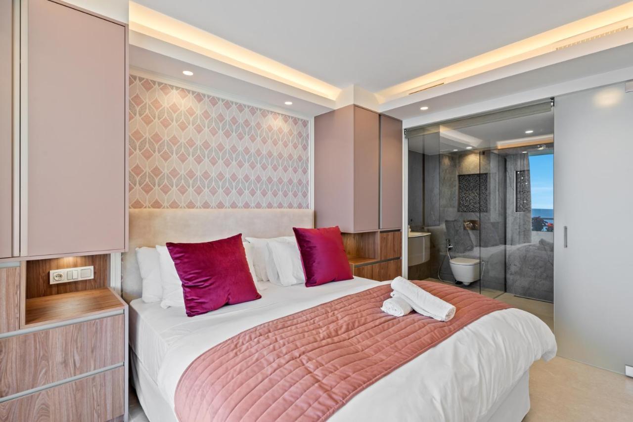 Fully Renovated Frontline Flat Marbella Exterior foto