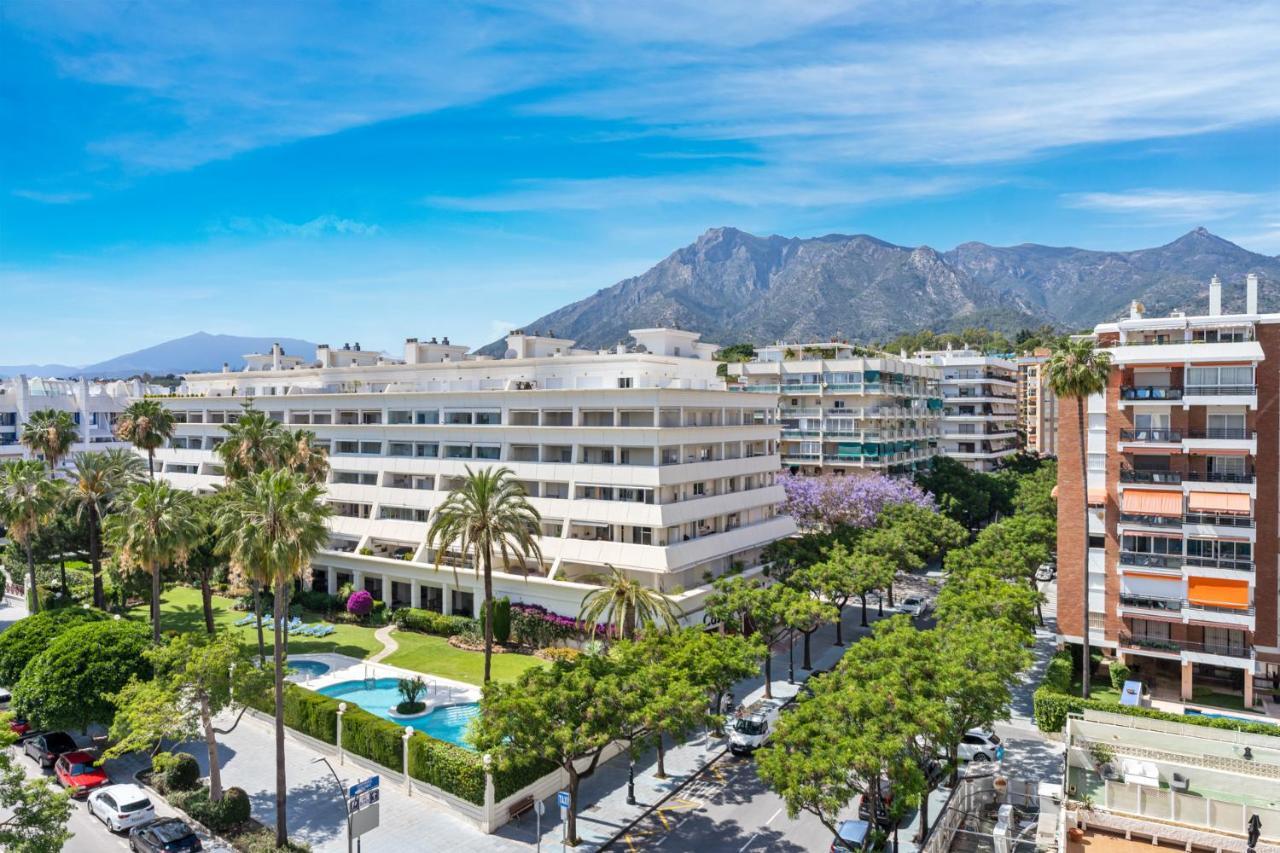 Fully Renovated Frontline Flat Marbella Exterior foto